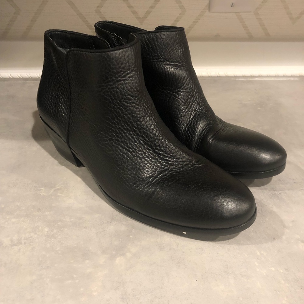 Sam Edelman black leather ankle boots. Womens 6.5